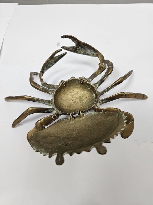 Scrumiera de bronz , crab !