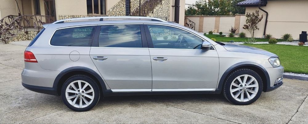 VOLKSWAGEN Passat Alltrack 2013 — imagine 4