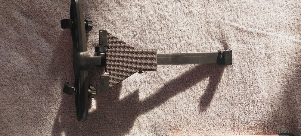 Стойка за кола за таблет или телефон