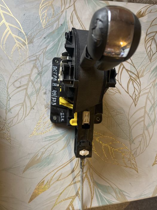 Селектор Опель Астра Н .