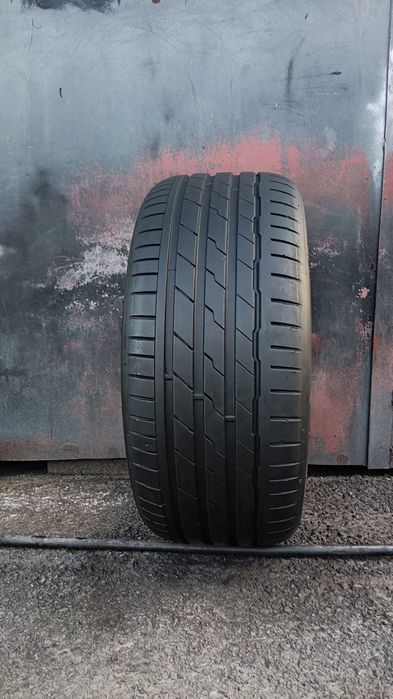 1брой  лятна гума  245/40/19 Hankook Ventus S1, EVO
dot0823