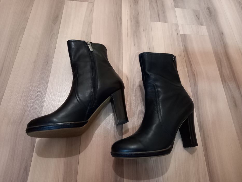 Продам полусапожки кожаные