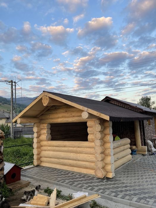 Case din lemn rotund,foisoare ,mobilier de gradina