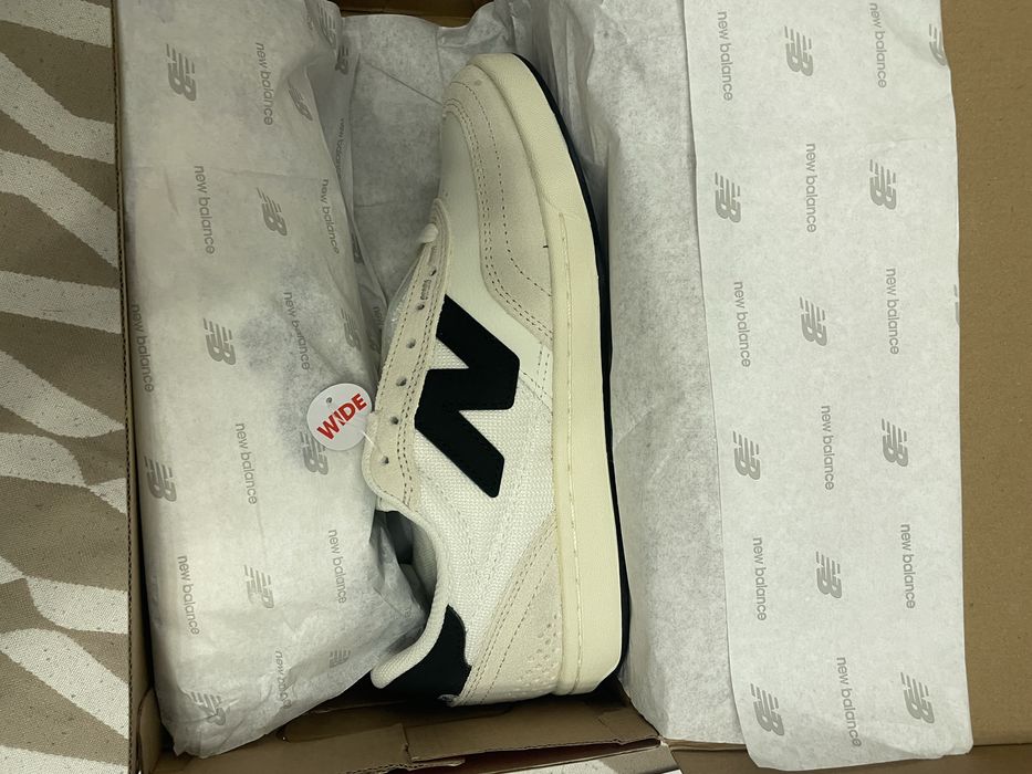 Продам оригинальные кроссовки New Balance Numeric 440