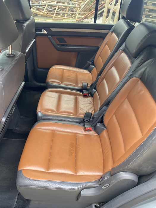 Кожен салон за Фолксваген Тоуран