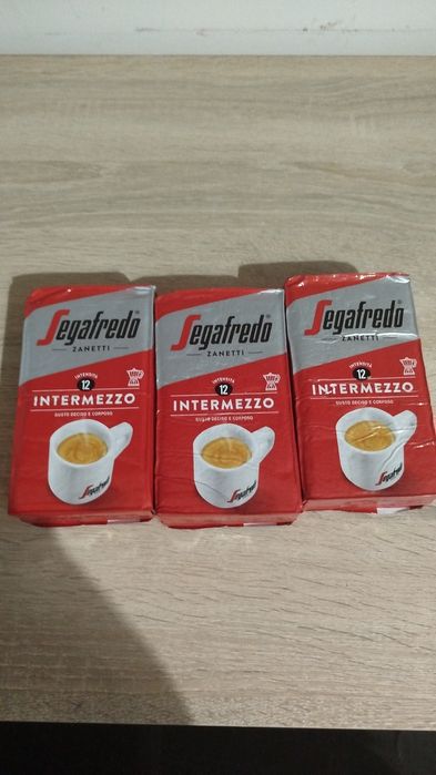 3 pachete de cafea măcinată Segafreddo Italia