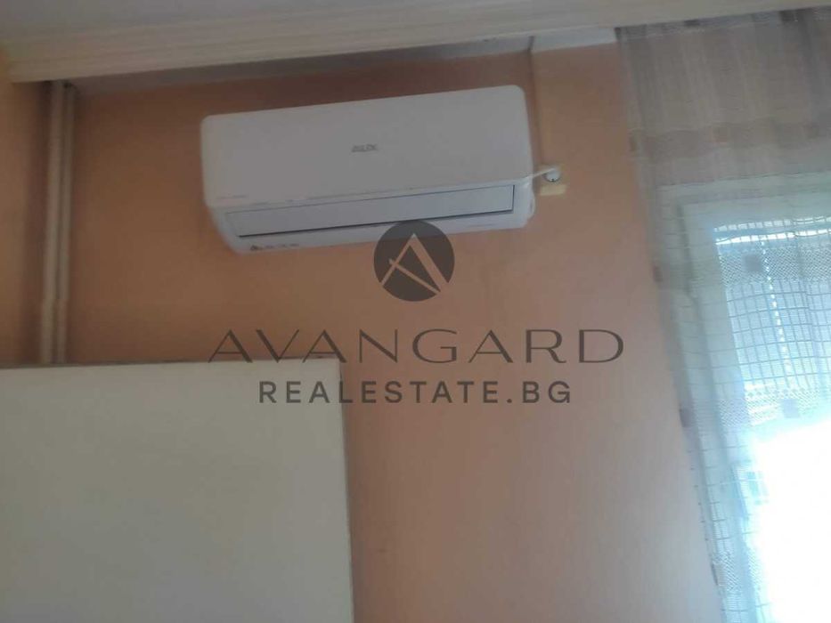 Продава се Едностаен апартамент в Пловдив, Тракия - 36 кв.м за 1528 €/кв.м - Снимка #1