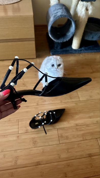 Обувки ZARA - нови