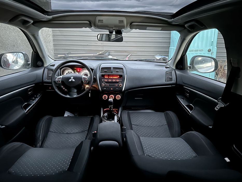 Mitsubishi ASX 2011 •4x4 Decuplabil• Plafon panoramic GARANTIE
