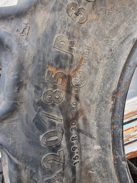 Anvelopă tractor 16.9R30 (420/85R30) marca Continental