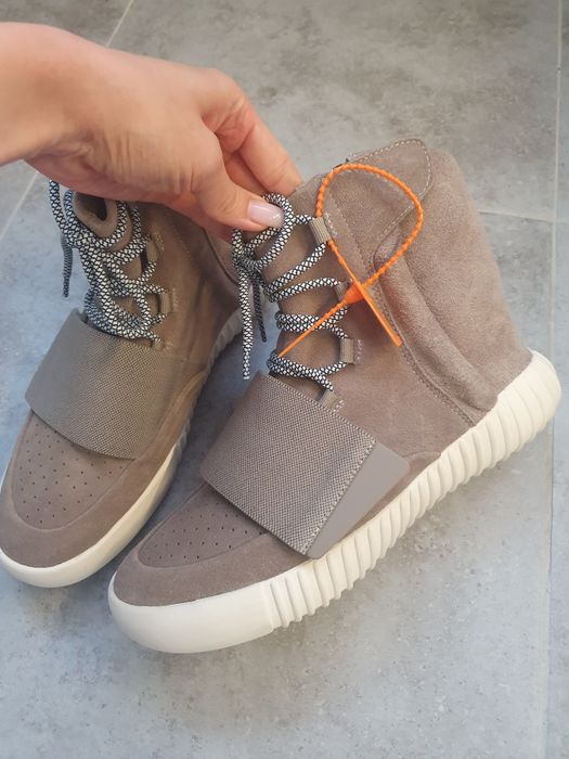 Продам кроссовки