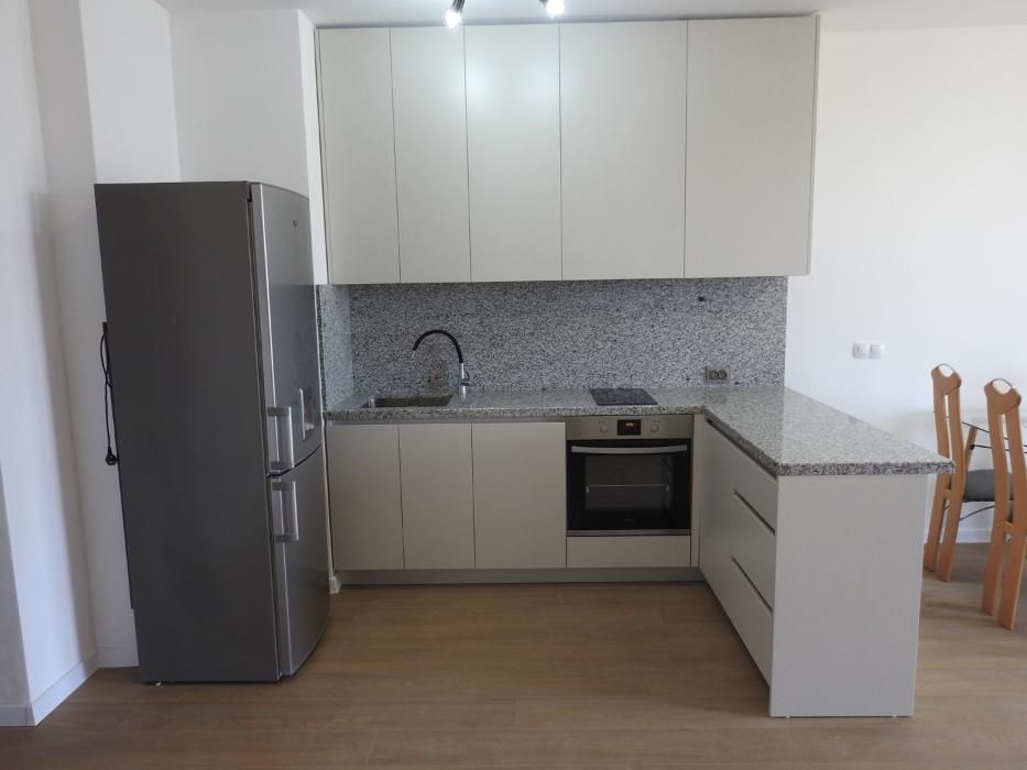 Дава се под наем Двустаен апартамент в Пловдив, Кършияка - 65 кв.м за 450 € - Снимка #1