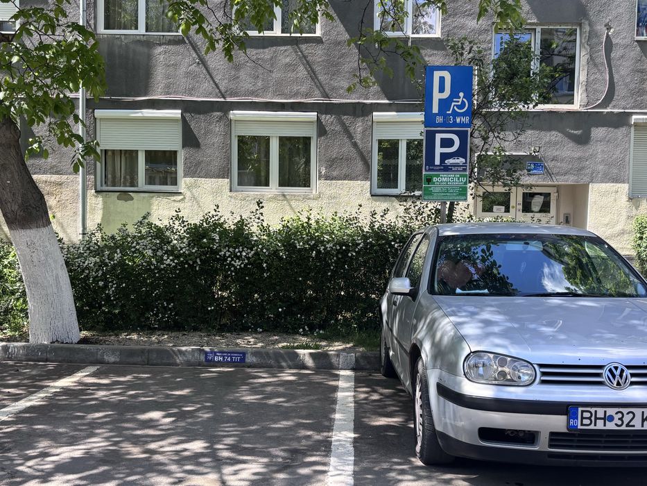 Vand apartament Tip X zona velenta