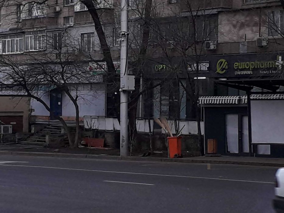 Магазин 680 м2 на первой линии