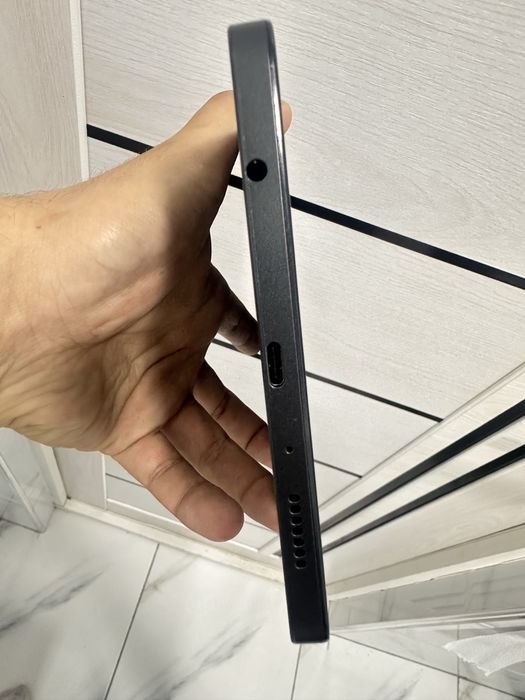 Samsung Tab A9 4/64 gb qora