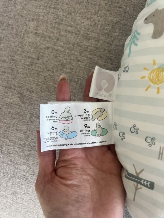 Perna de alaptat Boppy