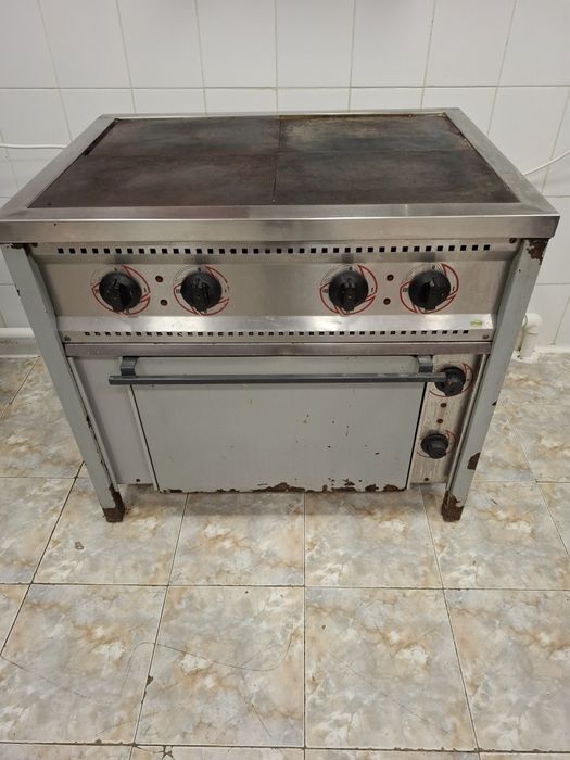 Электроплита 4х конфорочная