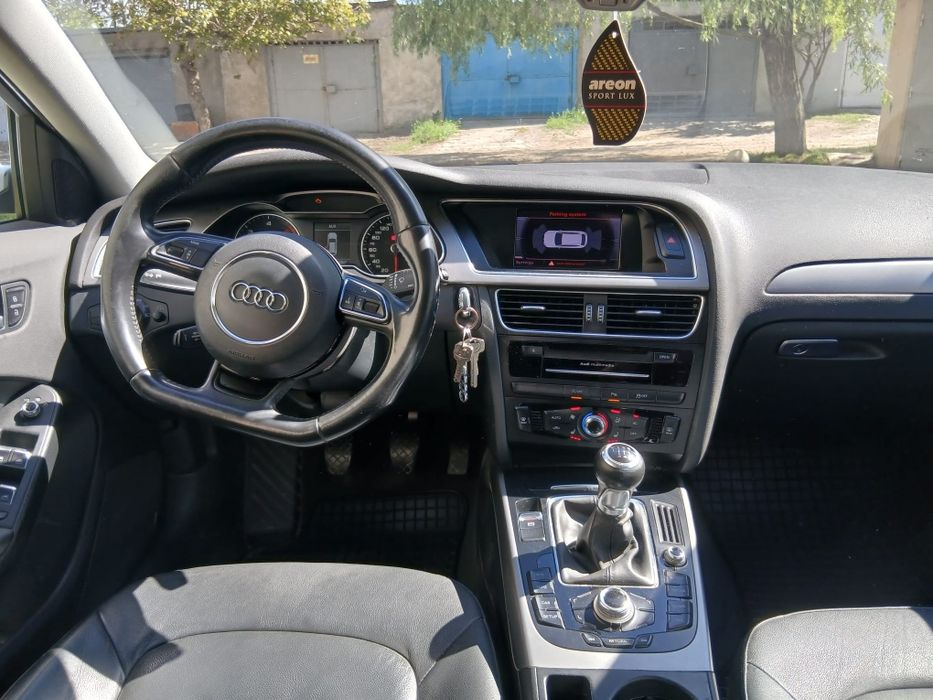 Vând Audi A4 B8.5 2.0 TDI 163 CP