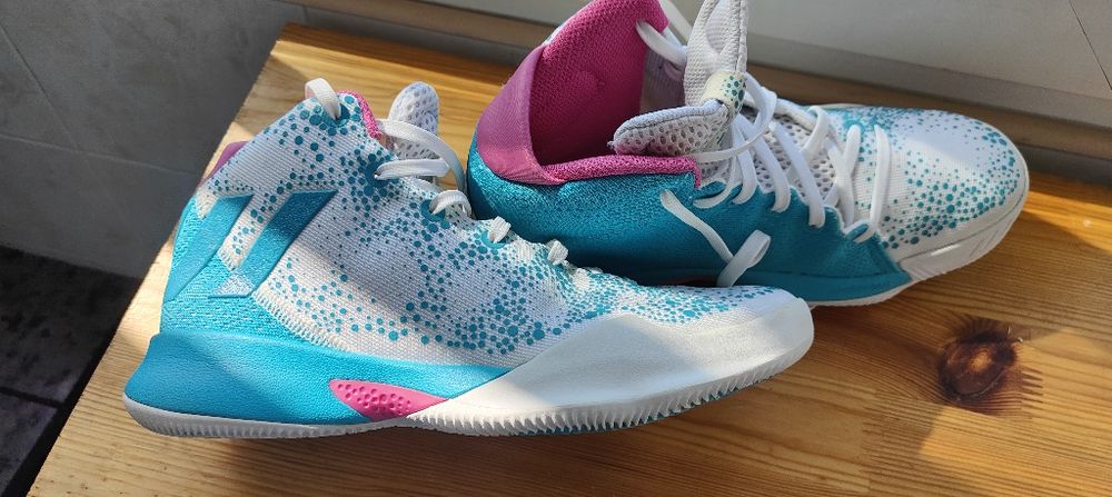 Adidas баскетболни маратонки 40номер