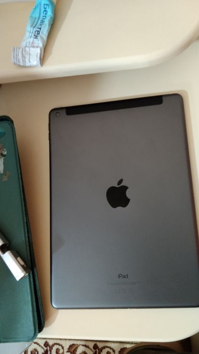 iPad 14.01 Память 32гб