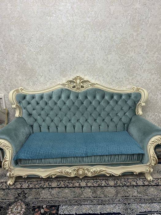 Продаётся диван в хорошем состоянии