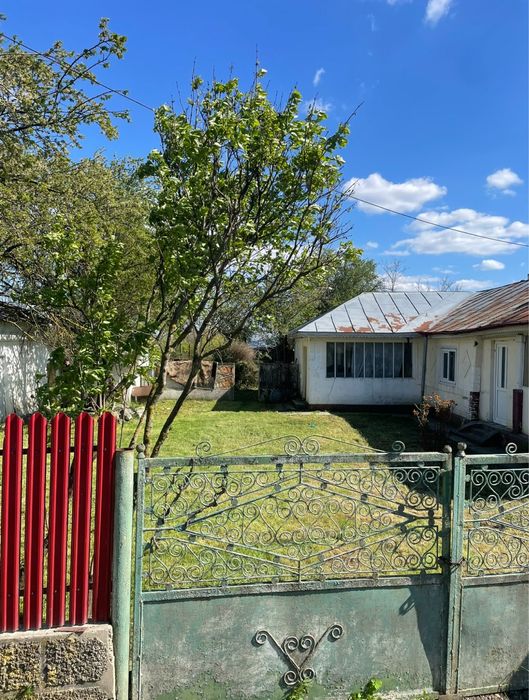 Casă și teren 2.273 mp – Str. Livezi, Comuna Suraia, Vrancea