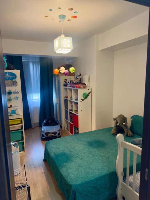 Apartament 3 camere si loc parcare acoperit  foarte aproape statia de metrou M2 - Proprietar .0% comision.
