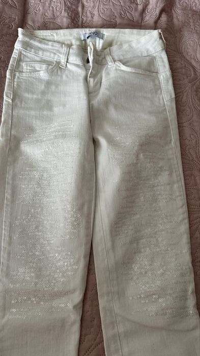 Панталони и дънки на Армани, Liu Jo, Juisy Coutuire.