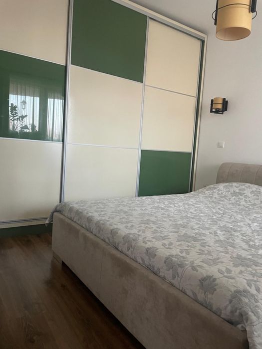 Inchiriez apartament 55 m2