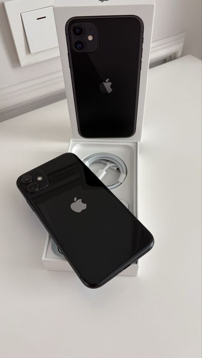 iPhone 11 128GB — оригинал, хорошее состояние