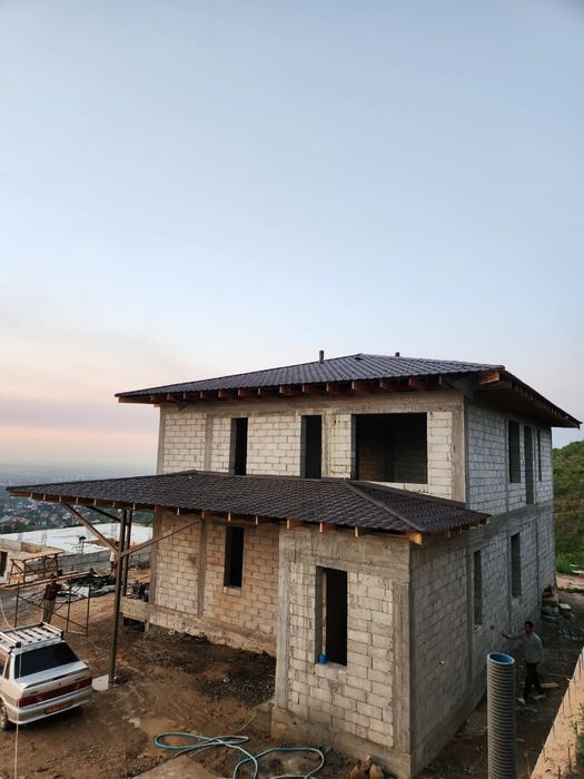 Строим дома    под ключ с нуля