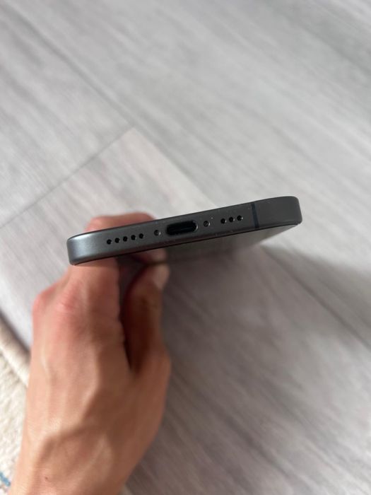 Iphone 17 256 гб черный