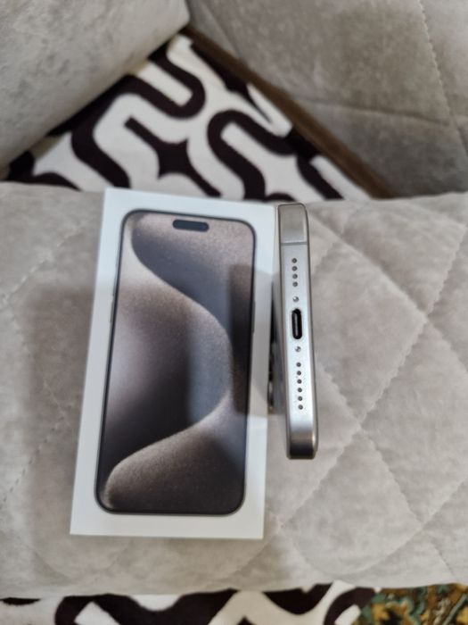 Продам Iphone 15 pro max (256Gb)