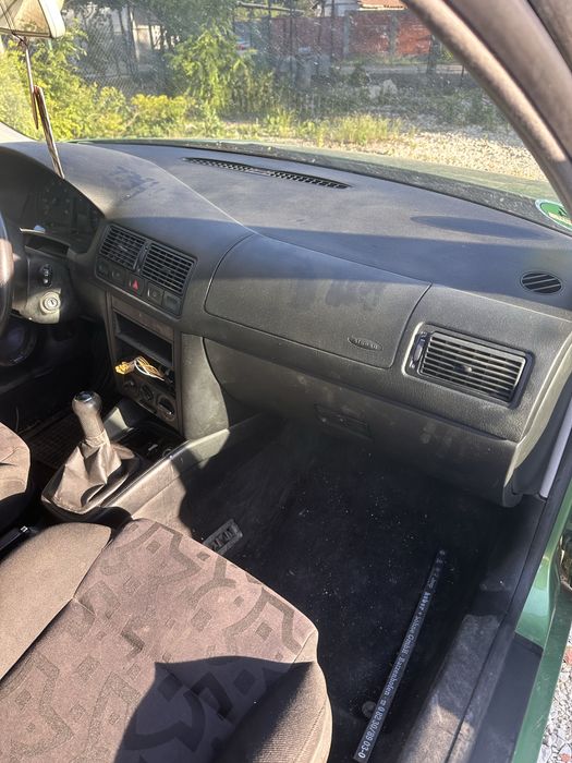 Golf 4 на части 1.6 16v