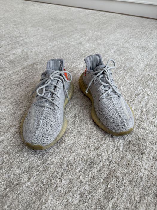 adidas Yeezy Boost 350 V2 Tail Light. 36-37 размер