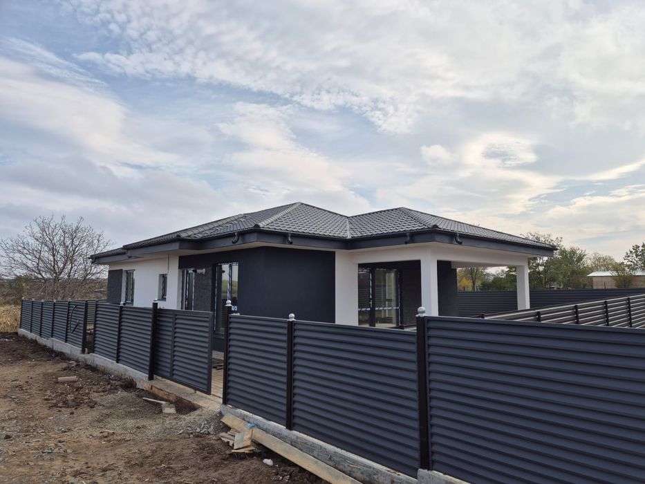 Casa 130mp ,parter cu placa Vorovesti