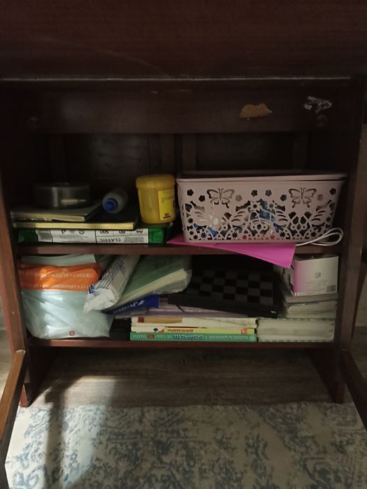 Продам тумба стол, книжка