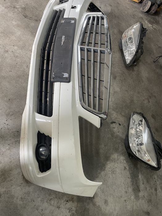 Far stanga / dreapta Mercedes w204 c class