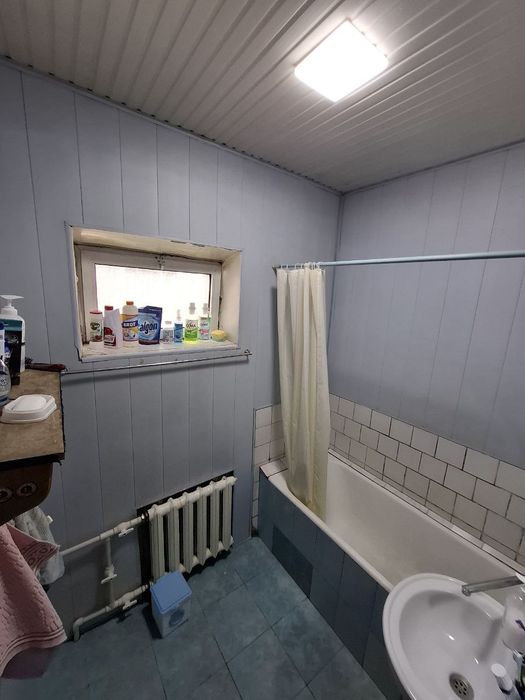 Uy sotiladi.  Sergeli tum. Oltin vodiy mahalla