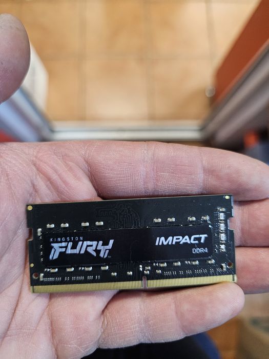 DDR4 3200 8GB Nefolositi.