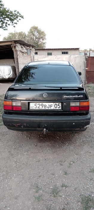 Продам Пассат в3 1.8 л.
