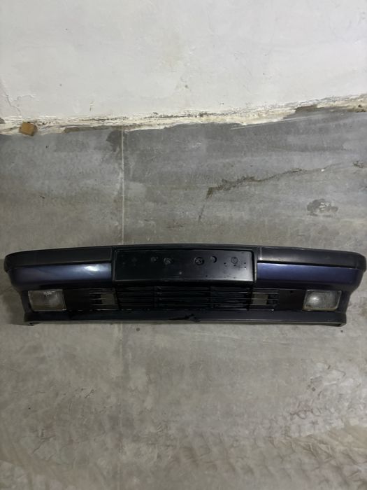 Продам на бмв е34 передний бампер
