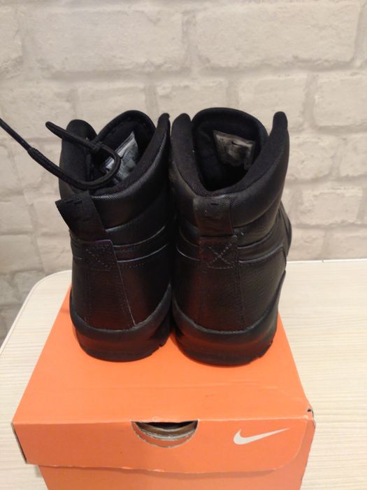 Adidasi Nike marimea 39