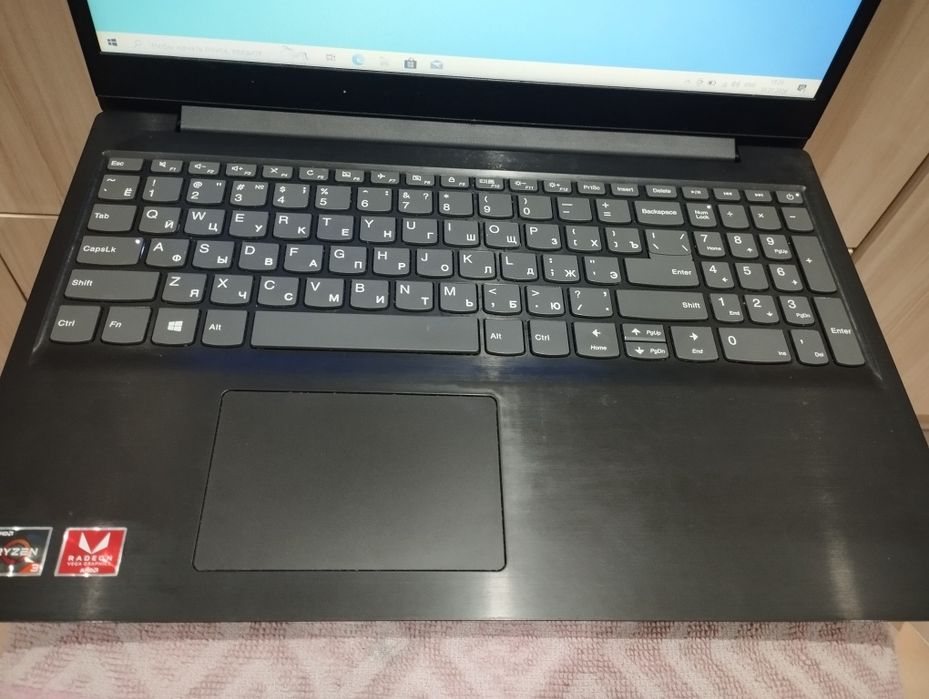 Ноутбук Леново .