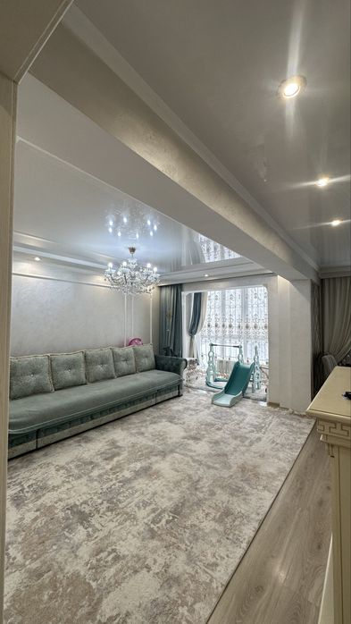 Продам диван 4метра