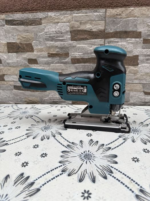 Акумулаторен прободен трион MAKITA DJV181