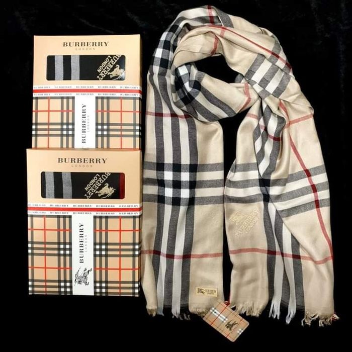 Esarfe/saluri unisex,super calitate, logo brodat, saculet, etichetă