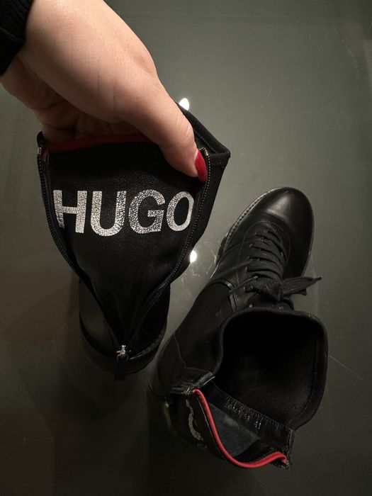 Черни боти Hugo