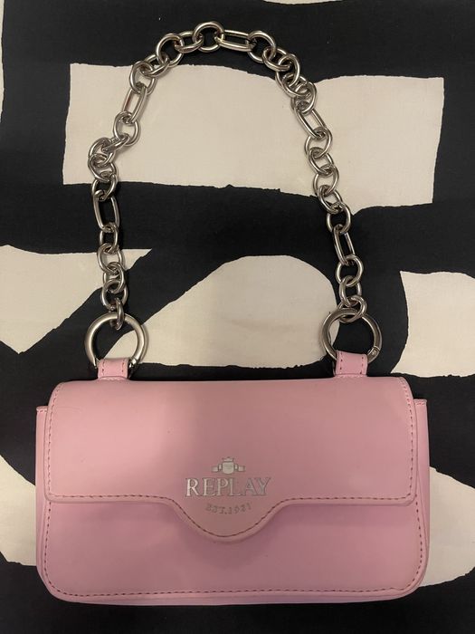 Чанти на versace jeans couture,replay,moschino,chiara ferragni,kurt