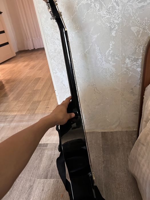 Продается Гитара 38см Levinson